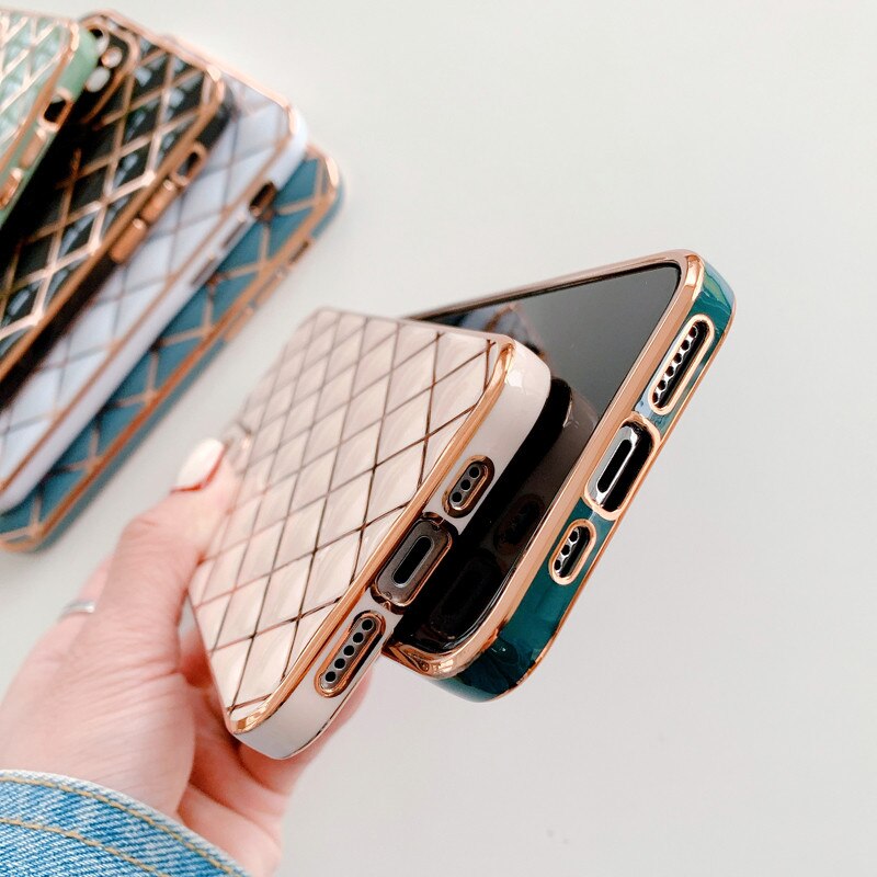 Retro Diamond Pattern Case